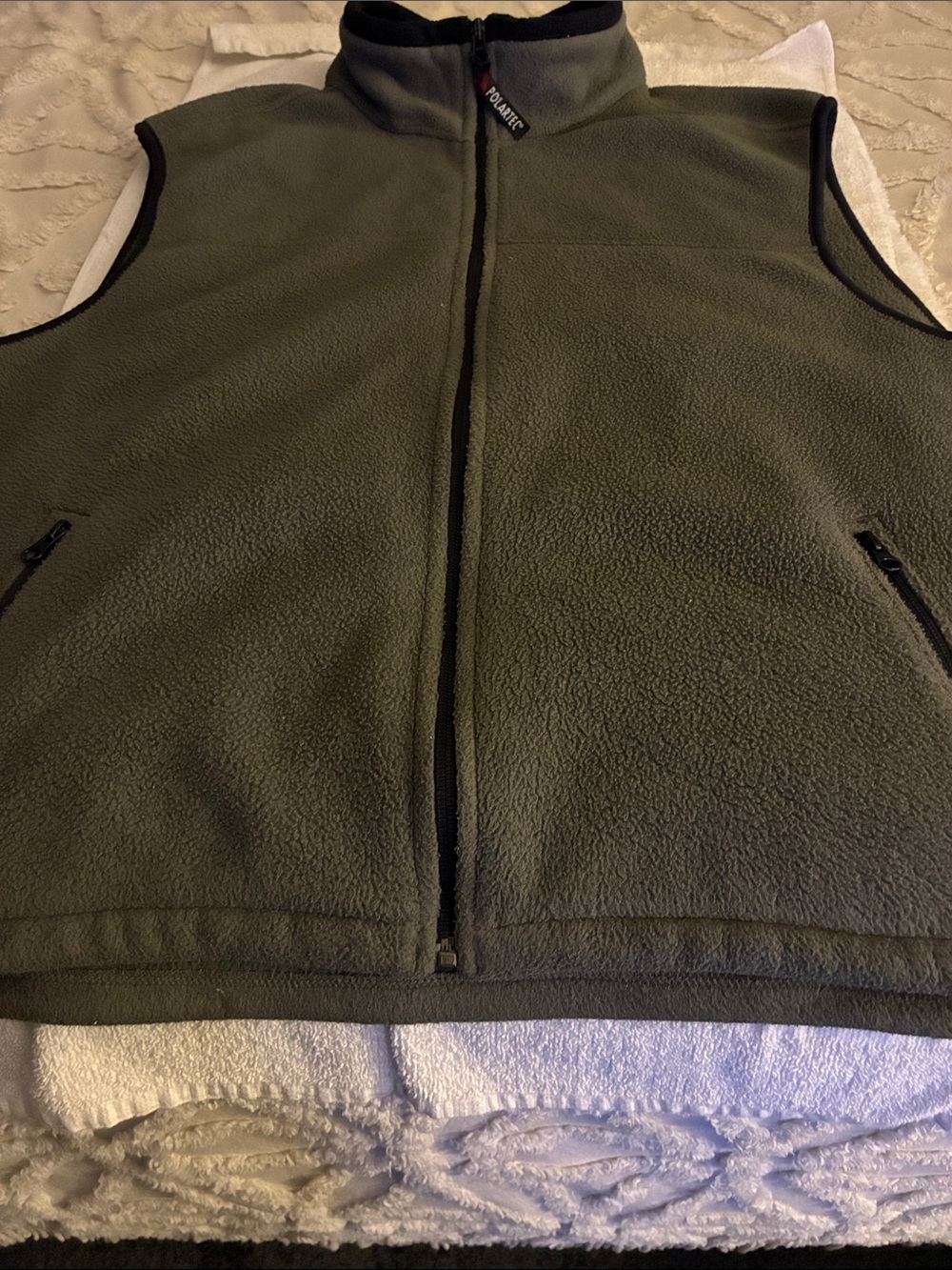 Pre-owned Vintage Eddie Bauer Gray Fleece middle zipper and side Vest zippers